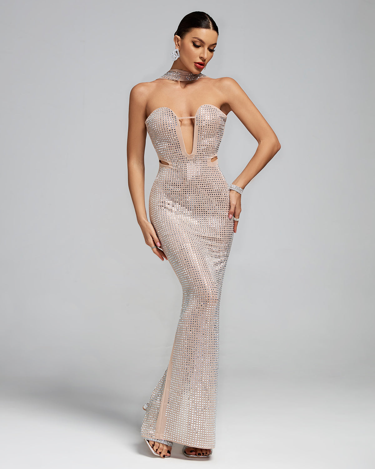 Halter Sweetheart Cutout Sparkly Evening Gown Halter Sweetheart Cutout Sparkly Evening Gown