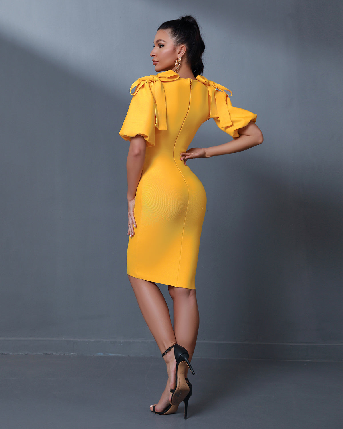 Yellow Puff-sleeve Cut Out Bandage Dress
