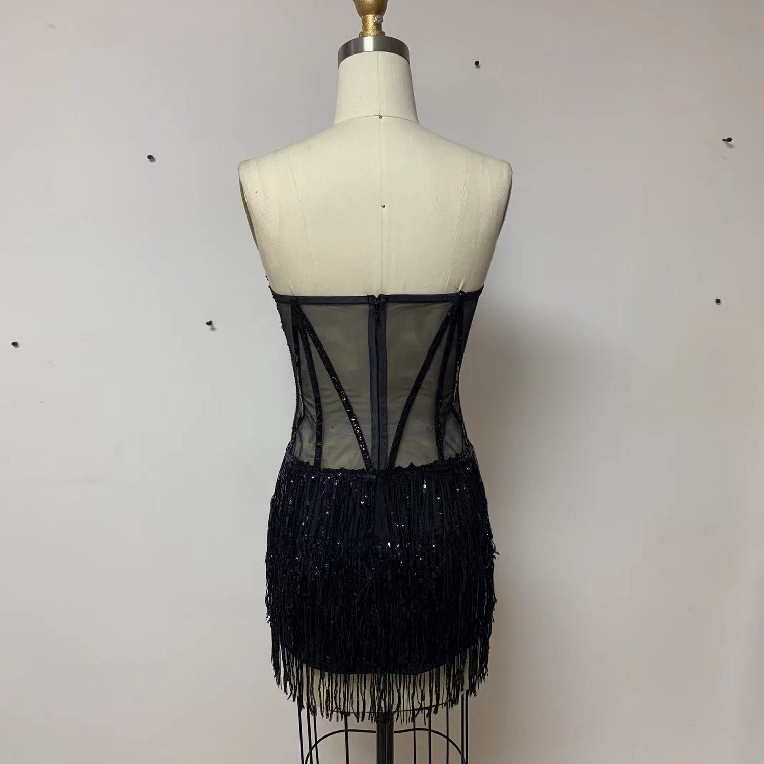 Strapless Sleeveless Sequins Tassels Mini Bodycon Dress | Wolddress
