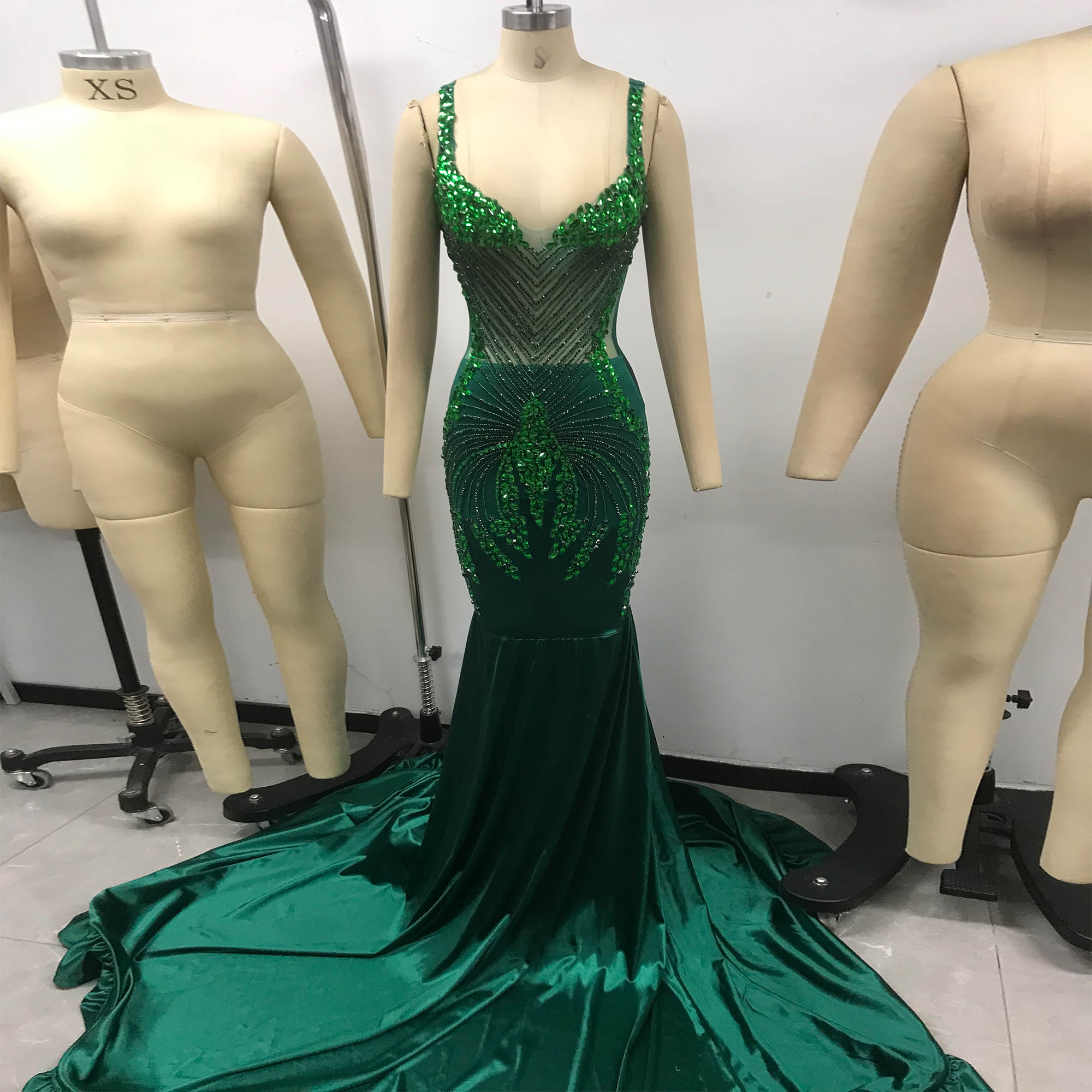 Green Exclusive Custom Dress TH08013 2
