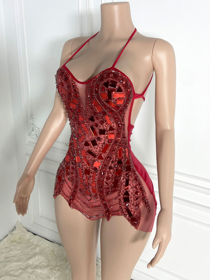 Red Carpet-Worthy Glamour Dress