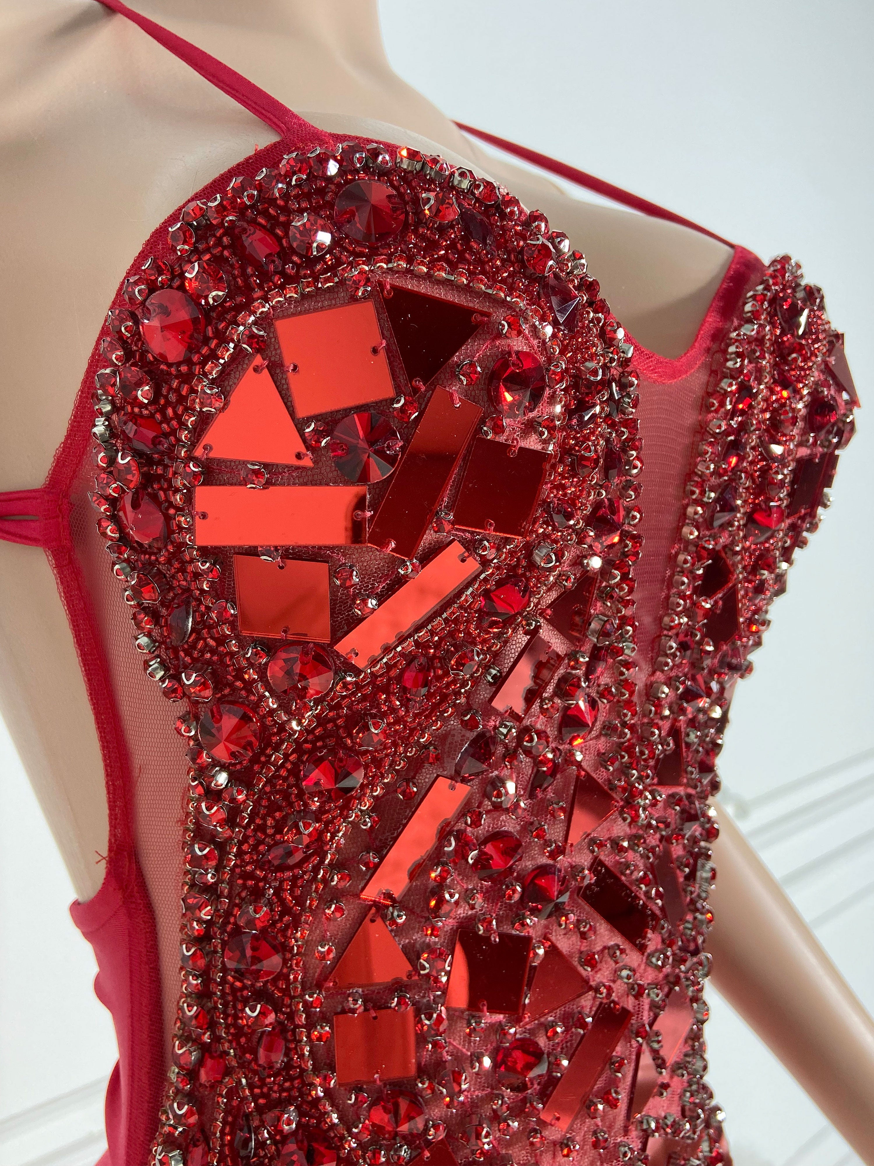 Red Carpet-Worthy Glamour Dress