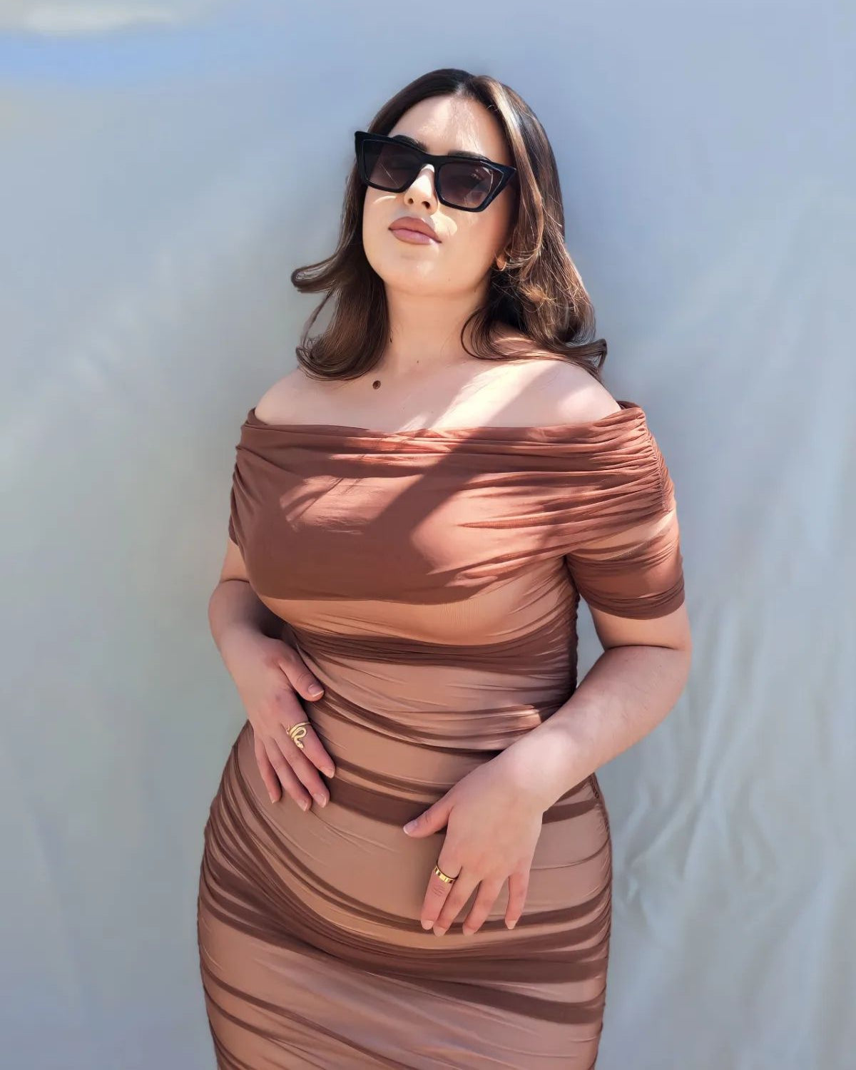 Off Shoulder Short Sleeve Ruched Midi Bodycon Dress
